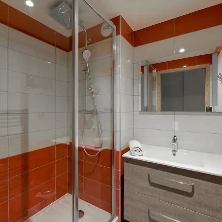 Apartment Cozy, Acces Pistes, Balcon, Renove, 5 Pers, Bien-etre, Animaux Admis, Parking Gratuit - Fr-1-181-1959